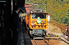 トロッコ列車